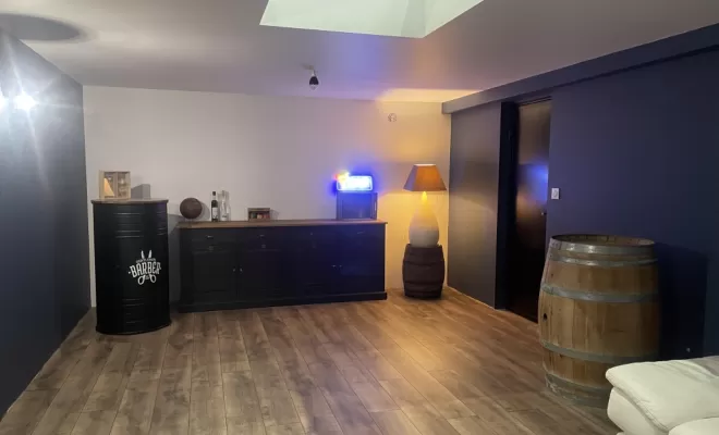 Réalisation d'un agrandissement et d'un pool house en toiture terrasse, Aveize, TB Maitrise d'œuvre